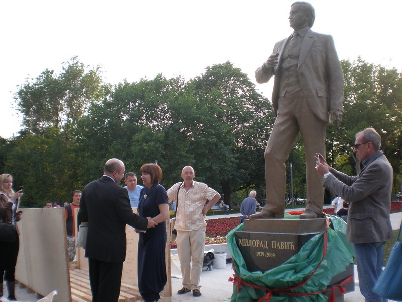 Milorad Pavić’s monument arrived from Azerbaijan